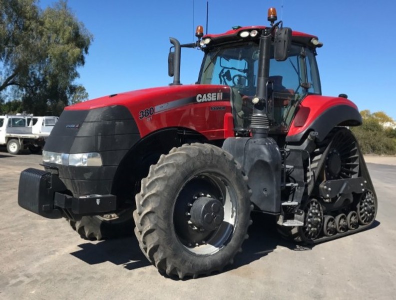 Case IH Magnum 380 Tractor