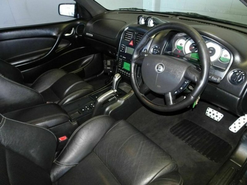 2005 HSV AVALANCHE XUV VYII