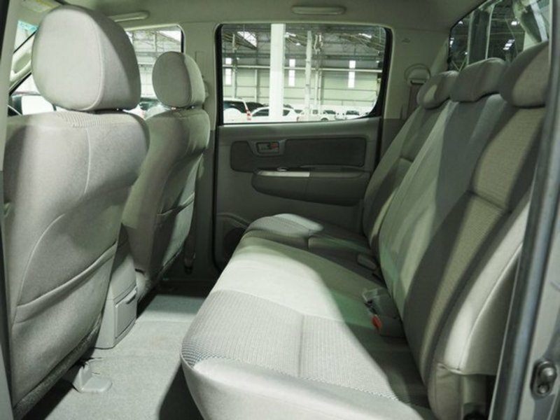 2011 TOYOTA HILUX SR5 (4x4) KUN26R MY11 UPGRADE