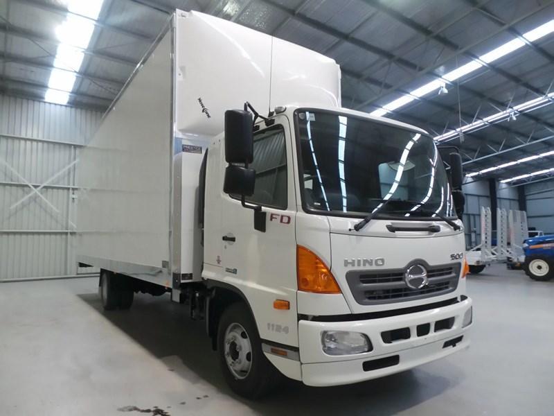 2017 HINO 500 SERIES - FD 1124