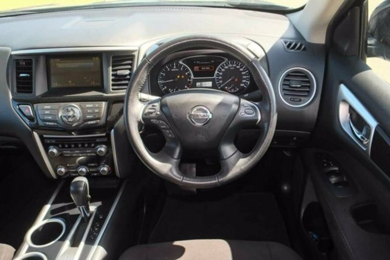 2015 NISSAN PATHFINDER ST (4x2) R52