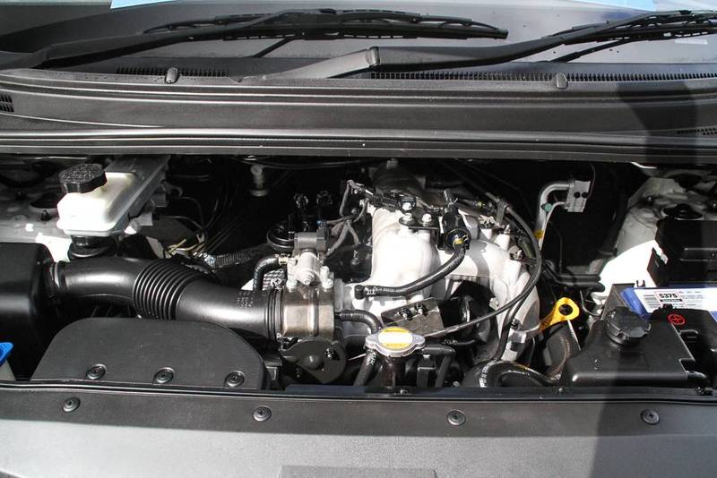 2009 HYUNDAI iLOAD Crew Cab TQ-V