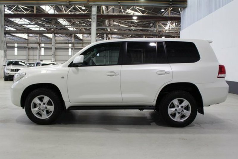 2011 TOYOTA LANDCRUISER SAHARA (4x4) UZJ200R 09 UPGRADE