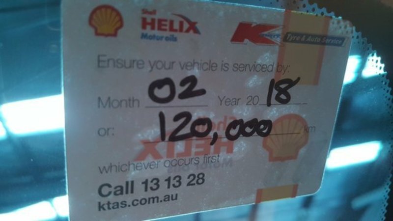 2010 HOLDEN CALAIS V VE MY10