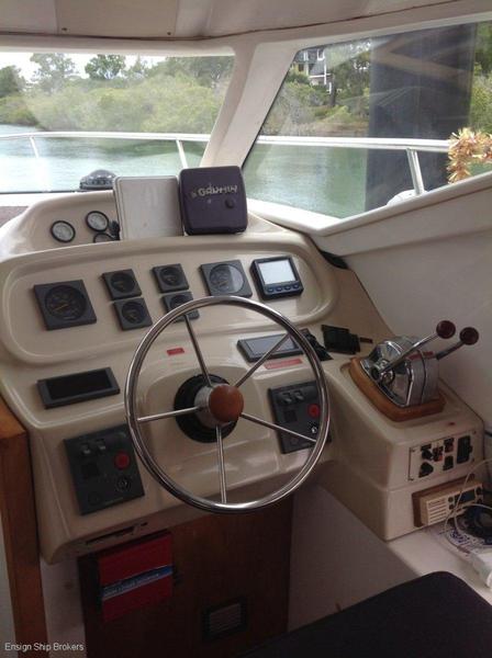 Integrity 37 Flybridge