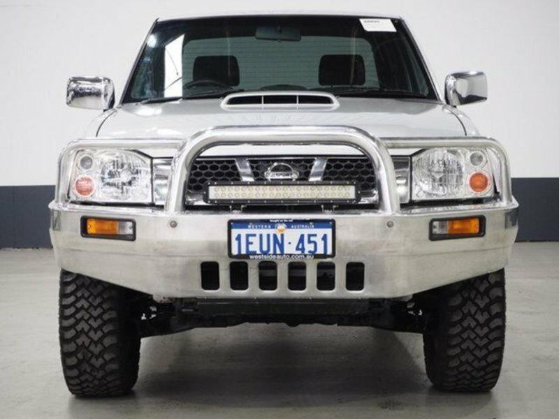 2011 NISSAN NAVARA ST-R (4x4) D22 MY08