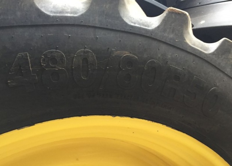 JOHN DEERE 8520 Tractor