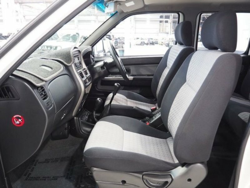 2013 NISSAN NAVARA ST-R (4x4) D22 SERIES 5