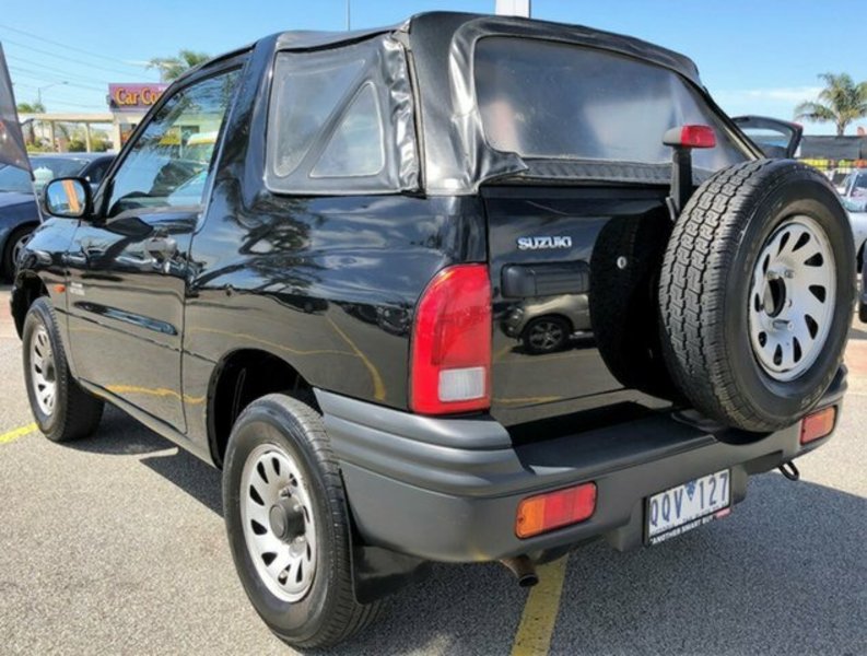 2001 SUZUKI GRAND VITARA JLX "CONVERTIBLE"