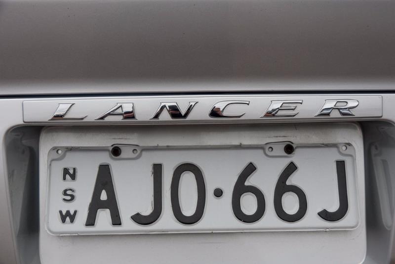 2000 MITSUBISHI LANCER GLXi CE