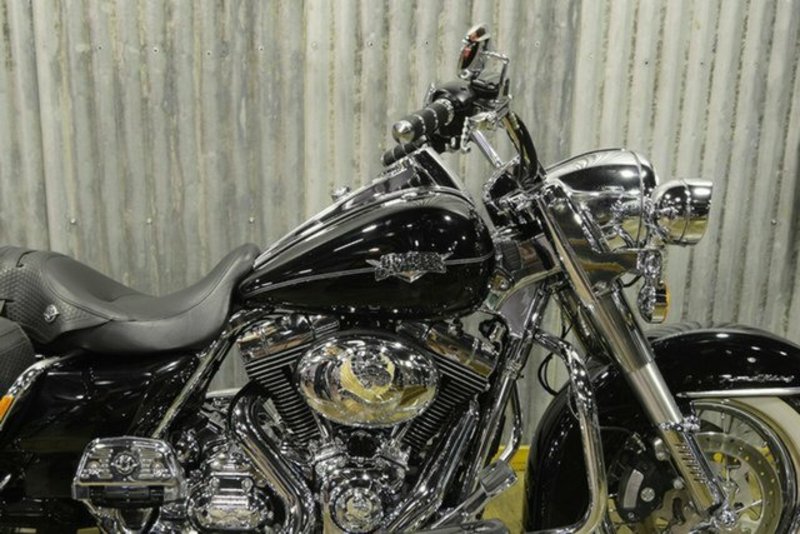 2011 HARLEY-DAVIDSON 1700CC FLHR ROAD KING MY11