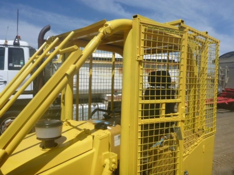 2007 East Wind Farmboss Dozer