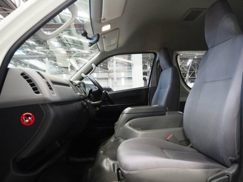 2009 TOYOTA HIACE COMMUTER KDH223R MY07 UPGRADE