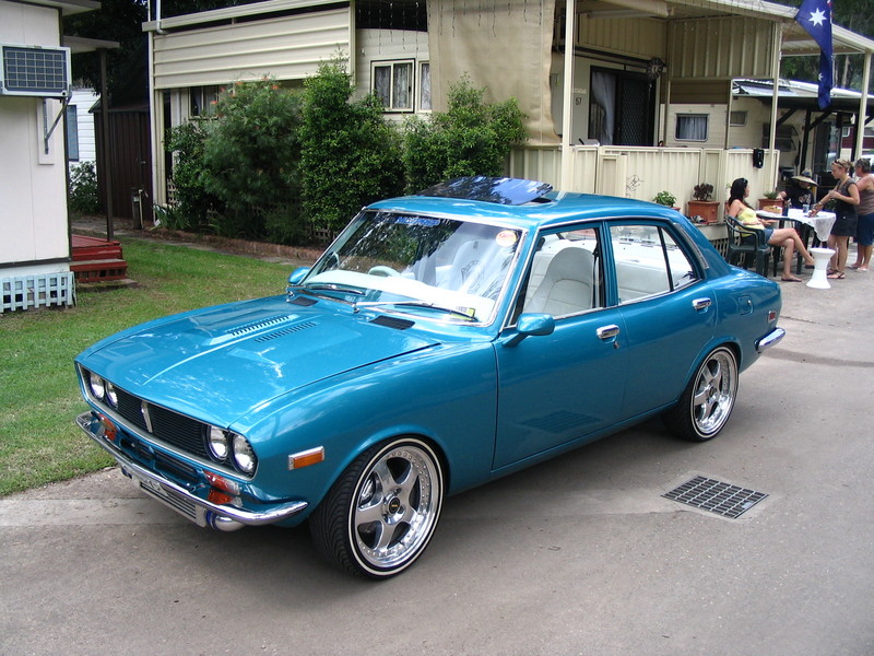 1974 MAZDA CAPELLA RX2 SUPER DELUXE
