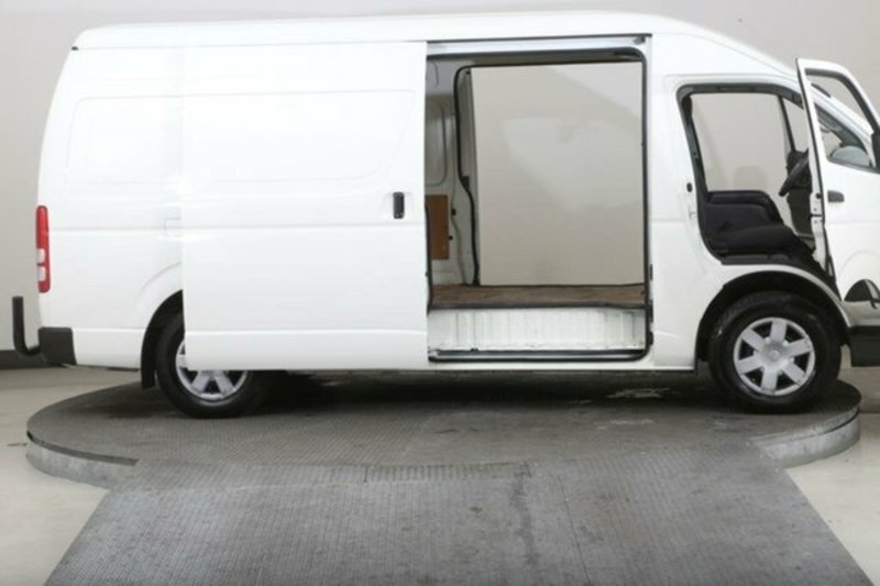 2014 TOYOTA HIACE SLWB KDH221R MY14