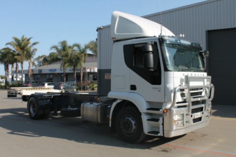 2013 IVECO Stralis ATi 360 Truck