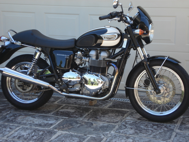 2005 TRIUMPH BONNEVILLE T100