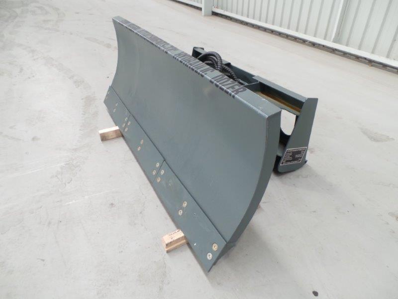 2016 WORKMATE 1830MM DOZER BLADES