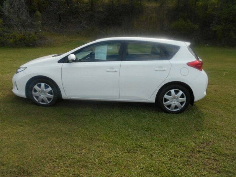 2013 TOYOTA COROLLA ASCENT ZRE182R