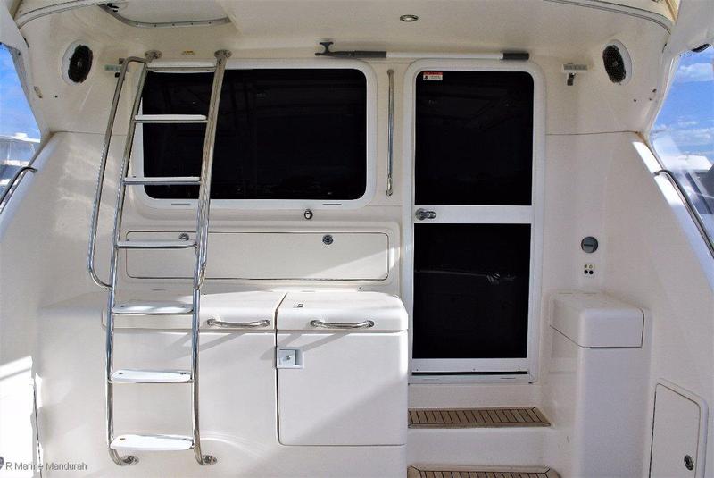 Riviera 42 Flybridge *** OUTSTANDING CONDITION ***$459,000***