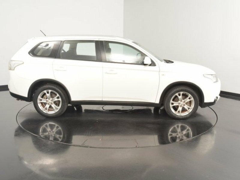 2014 MITSUBISHI OUTLANDER ES (4x4) ZJ MY14.5