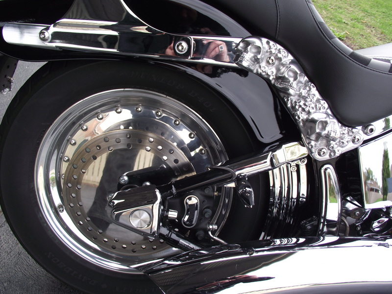 2004 HARLEY-DAVIDSON SOFTAIL FXST