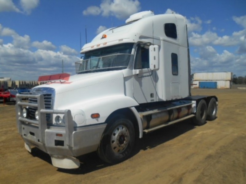 2000 FREIGHTLINER Century C(ST)120 Century Class FLX Century C(ST)120 Truck