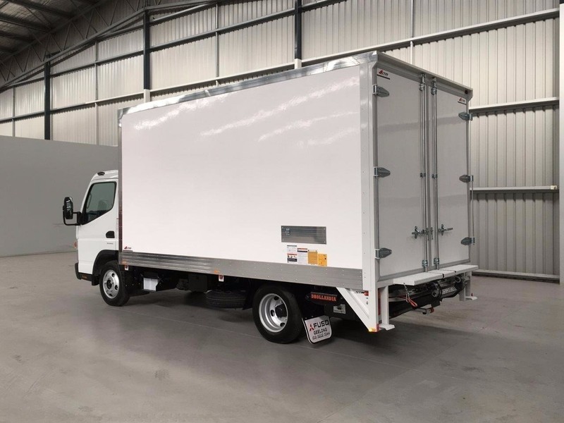 2016 FUSO Canter 515 METROLite Canter 515 Truck