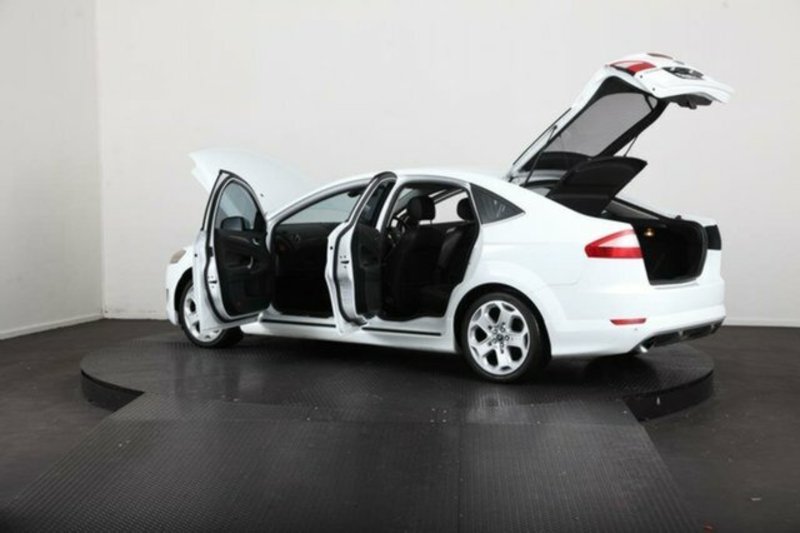 2010 FORD MONDEO TITANIUM MB