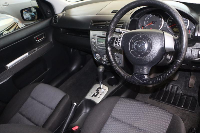 2005 MAZDA 2 GENKI