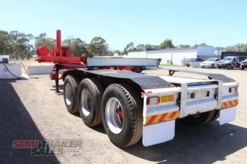 2004 MOORE Retractable Tipping Skel