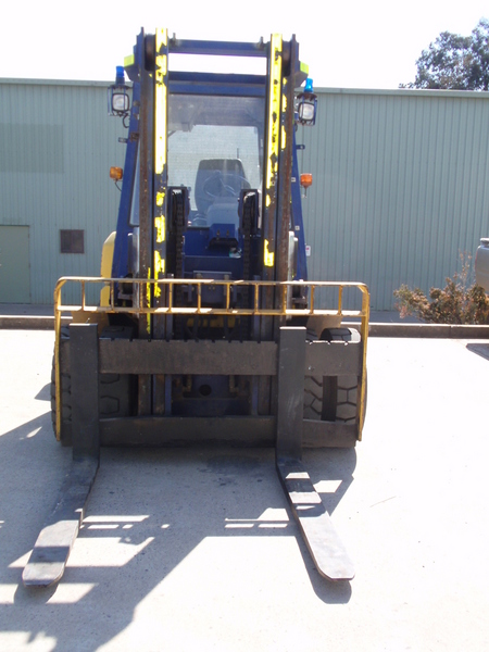 2003 KOMATSU FORKLIFT