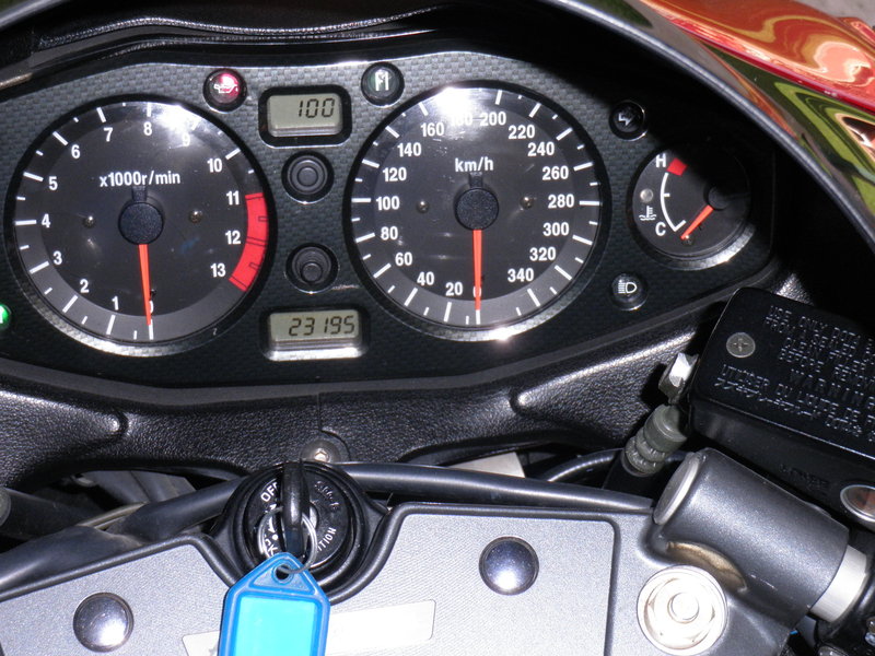 1999 SUZUKI 1300CC GSX1300R (HAYABUSA)