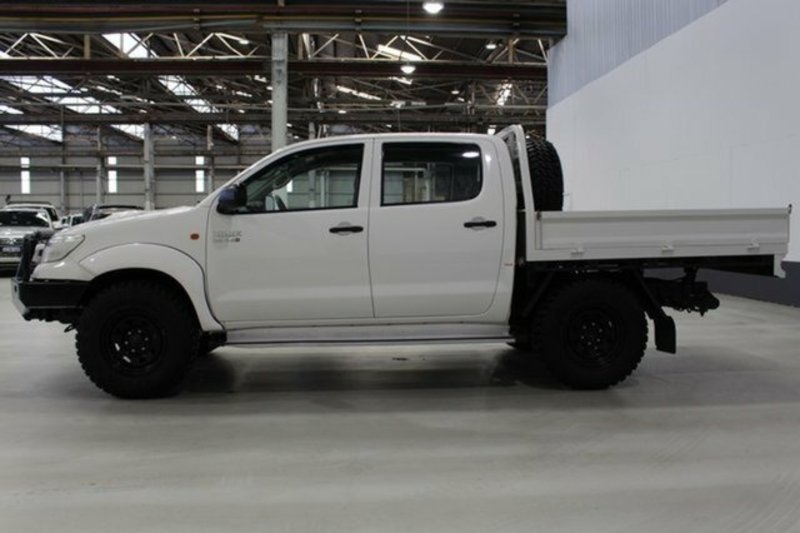 2011 TOYOTA HILUX SR (4x4) KUN26R MY12
