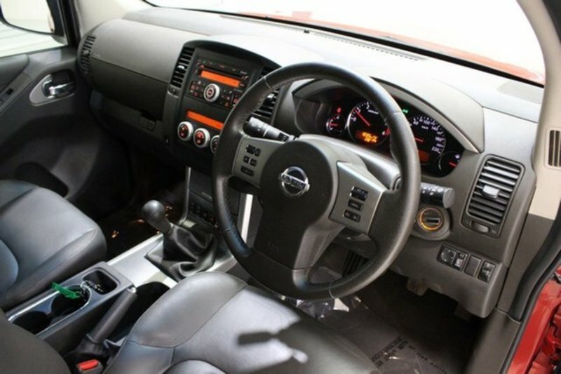 2012 NISSAN PATHFINDER ST-L (4x4) R51 Series 4