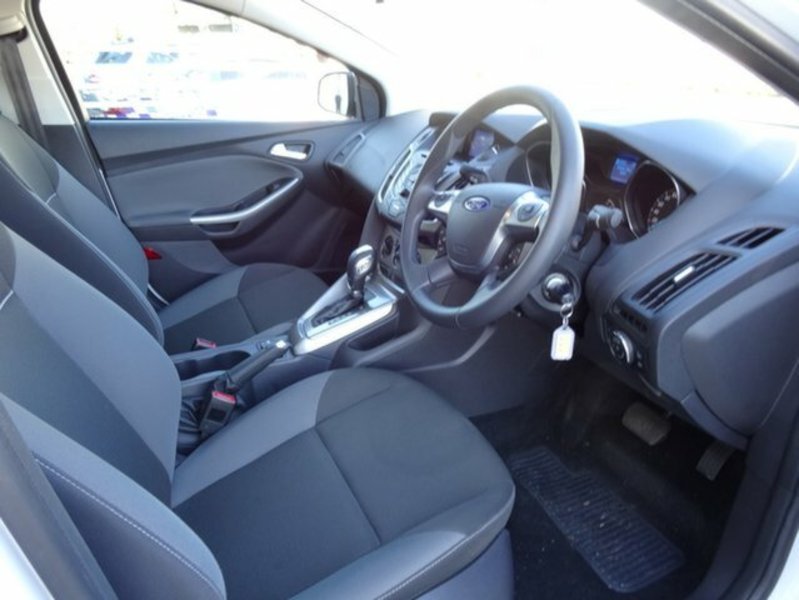2011 FORD FOCUS TREND LW