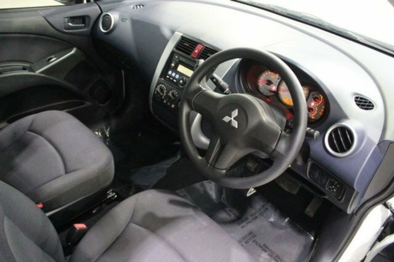 2007 MITSUBISHI COLT LS RG MY07