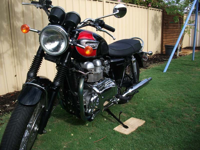 2006 TRIUMPH 865CC BONNEVILLE T100 MY05