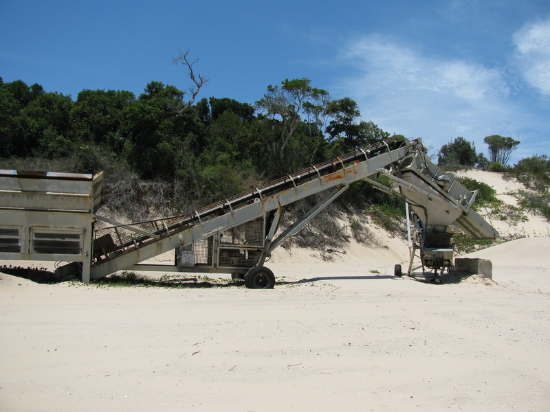 2002 MOBILE SCREENING PLANT