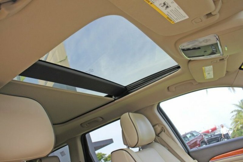 2012 JEEP GRAND CHEROKEE OVERLAND (4x4) WK MY12