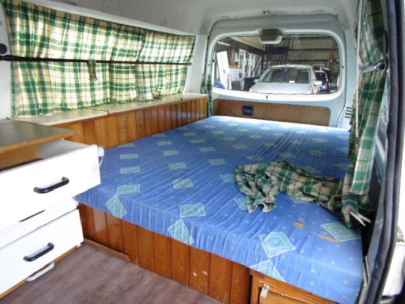 2001 MAZDA E2500 E