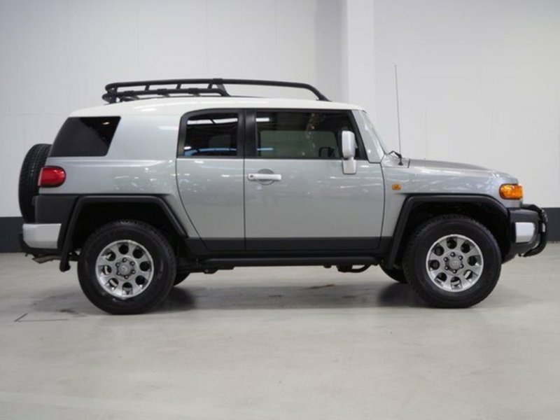 2012 TOYOTA FJ CRUISER GSJ15R
