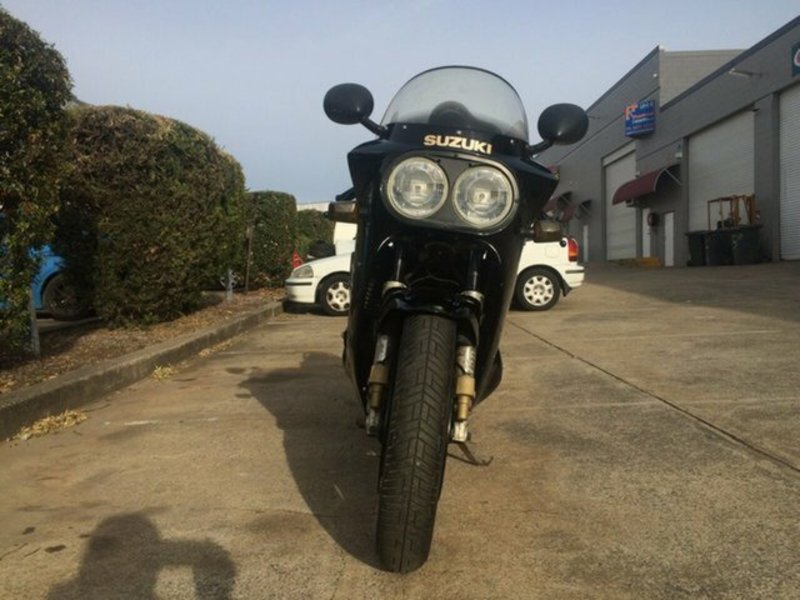 1988 SUZUKI GSXR1100