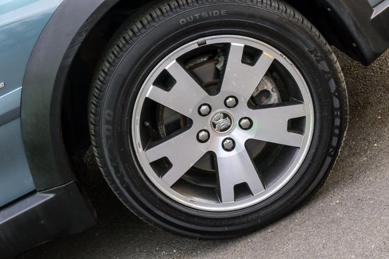 2005 HOLDEN ADVENTRA