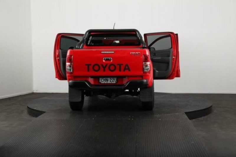 2012 TOYOTA HILUX SR5 (4x4) KUN26R MY12