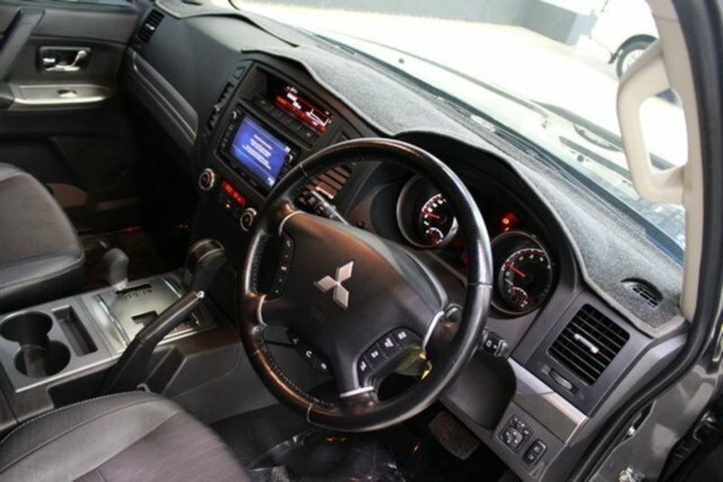 2013 MITSUBISHI PAJERO VR-X LWB (4x4) NW MY13
