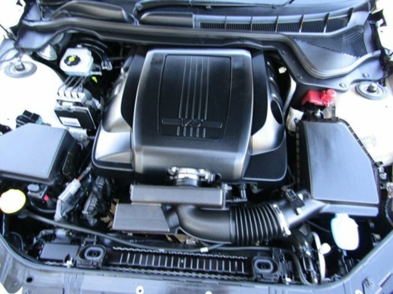 2011 HOLDEN COMMODORE OMEGA VE II MY12