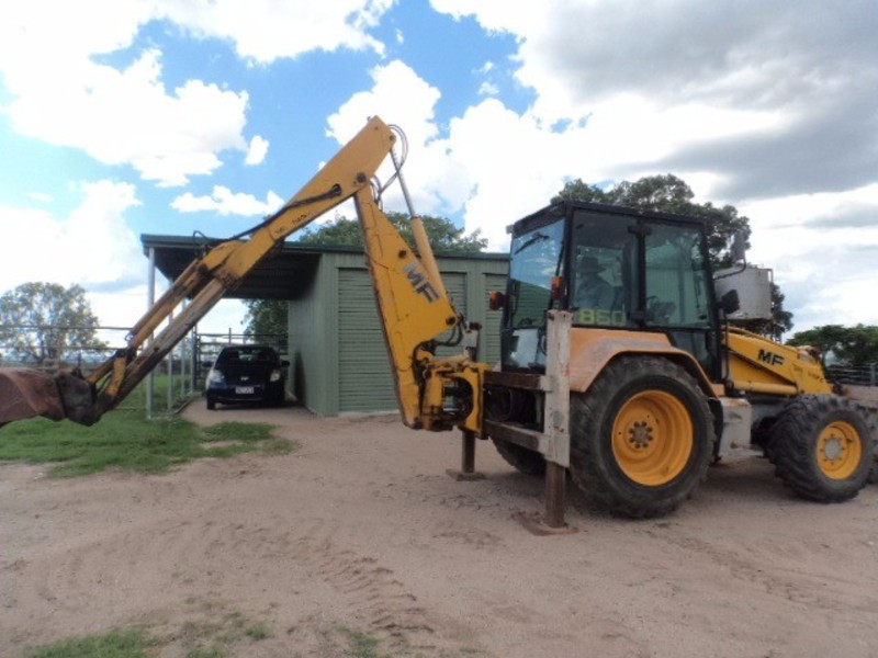 1985 MASSEY FERGUSON MF860 MF860 Loader