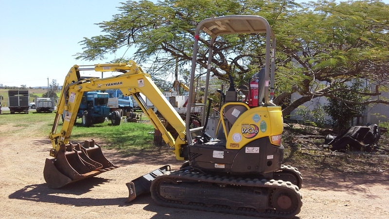 2011 YANMAR VIO 20-3 0415