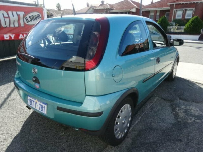 2004 HOLDEN BARINA XC (MY04.5)